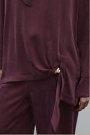 BORDO YAKA AKSEAURLI İPEK CUPRO BLUZ