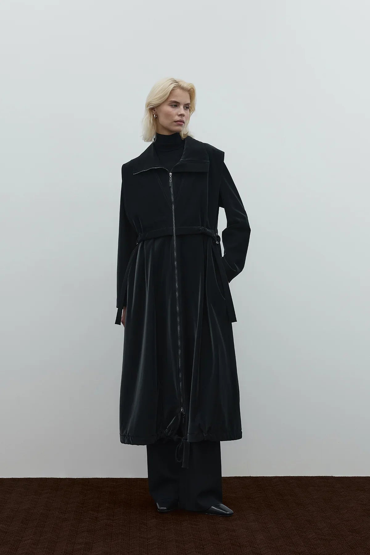 SİYAH PARLAK TRENÇKOT - Clande