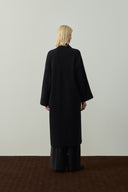 SİYAH ATKI DETAYLI TRİKO UZUN HIRKA