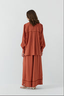 KİREMİT ALLER DETAYLI MODAL BLUZ - Clande