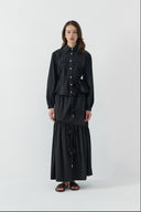 SİYAH ÇİÇEK KUŞAKLI KISA GÖMLEK - Clande