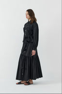 SİYAH ÇİÇEK KUŞAKLI KISA GÖMLEK - Clande