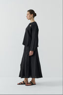 SİYAH METAL AKSESUARLI KETEN BLUZ - Clande