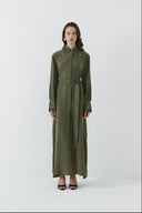 HAKİ YAKA TAŞ DETAYLI İPEK CUPRO ELBİSE - Clande