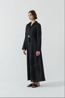 SİYAH NAKIŞ DETAYLI KETEN ELBİSE - Clande