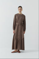 KAHVE DÜĞME DETAYLI KATMANLI KETEN ELBİSE - Clande