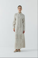 BEJ NAKIŞ DETAYLI KETEN ELBİSE - Clande